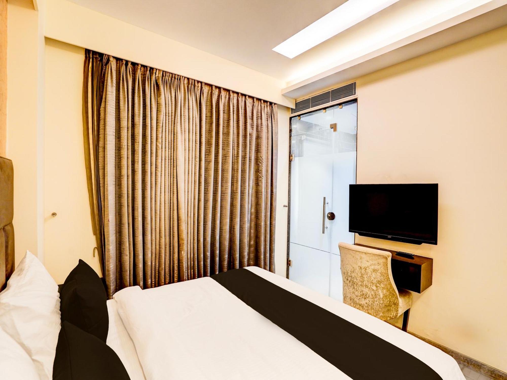 德里 Super Townhouse Pitampura West Enclave酒店 外观 照片